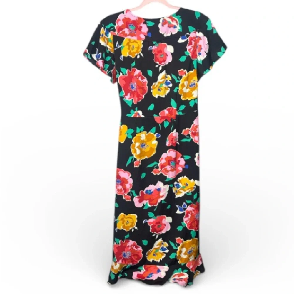 Who What Wear - Floral & Ruffled Wrap Dress - Size Medium - Picture 11 of 13